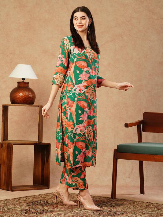 Sufiyana Ámour's Vibrant Green Tropical Floral Print Kurta and Palazzo Pants Set for Women