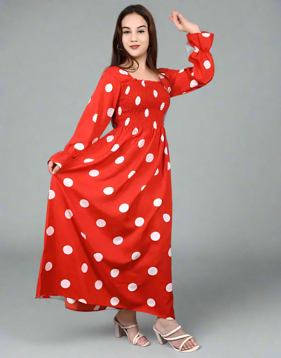 Sufiyana Ámour's Vibrant Red Crepe Gown for Females