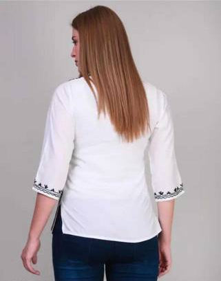 Sufiyana Ámour's White Chikankari Kaftan Kurti for Females