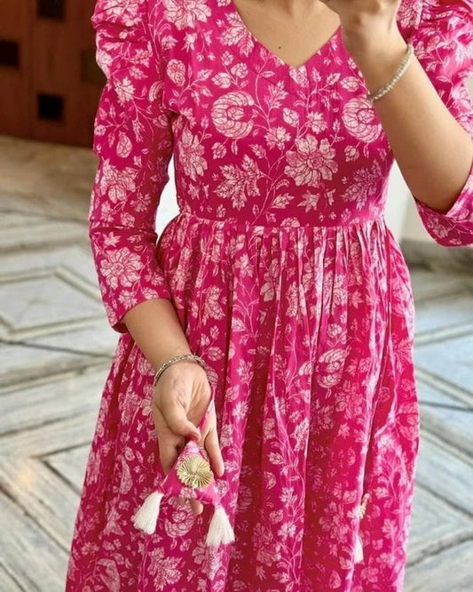 Sufiyana Ámour's Vibrant Pink Rayon Dress for Females