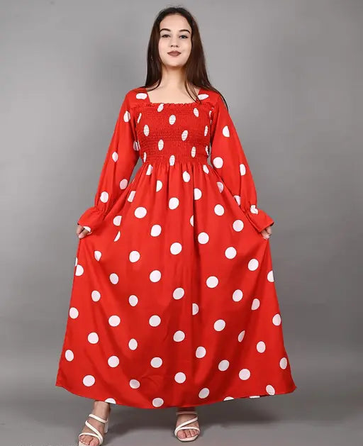 Sufiyana Ámour's Vibrant Red Crepe Gown for Females