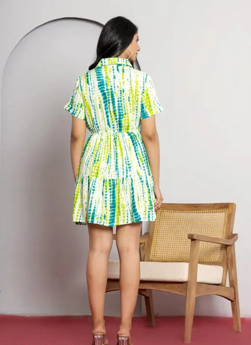 Sufiyana Ámour's Green and White Tie-Dye Rayon Dress