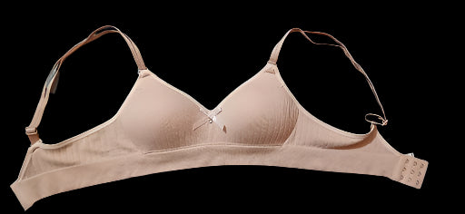Sufiyana Ámour's Light Peach Ribbed Short Bralette