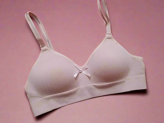 Sufiyana Ámour's Light Peach Ribbed Short Bralette