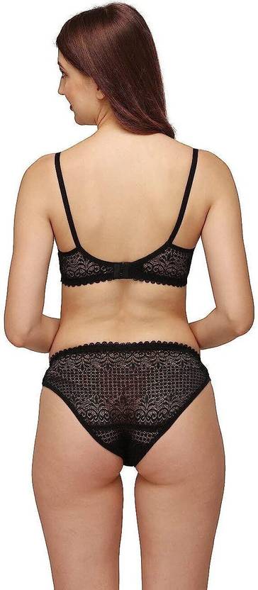 Sufiyana Ámour's Sexy Black Lace Net Lingerie Set