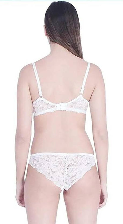 Sufiyana Ámour's Sexy White Lace Push-Up Lingerie Set