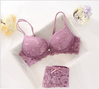 Sufiyana Ámour's Sexy Light Purple Floral Lace Lingerie Set