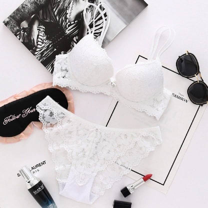 Sufiyana Ámour's Sexy White Lace Push-Up Lingerie Set