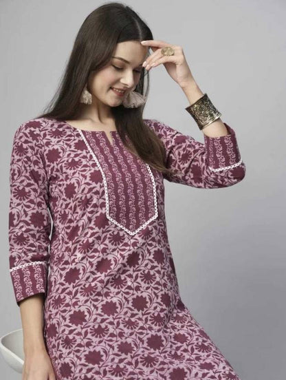Sufiyana Ámour's Rich Magenta Cotton Kurta Set