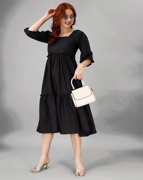 Sufiyana Ámour's Black Cotton Blend Midi Dress for Females