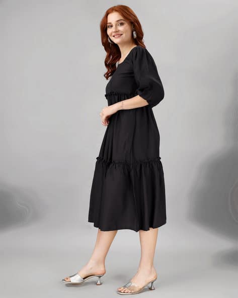 Sufiyana Ámour's Black Cotton Blend Midi Dress for Females