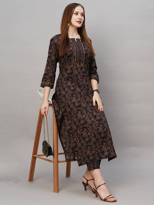 Sufiyana Ámour's Dark Navy Blue Floral Print Kurta and Palazzo Pants Set for Women