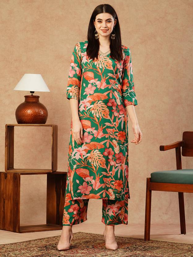 Sufiyana Ámour's Vibrant Green Tropical Floral Print Kurta and Palazzo Pants Set for Women