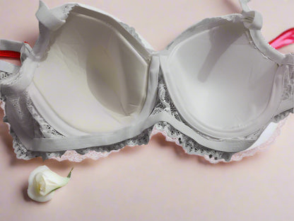 Sufiyana Ámour's Sexy White Lace Push-Up Lingerie Set
