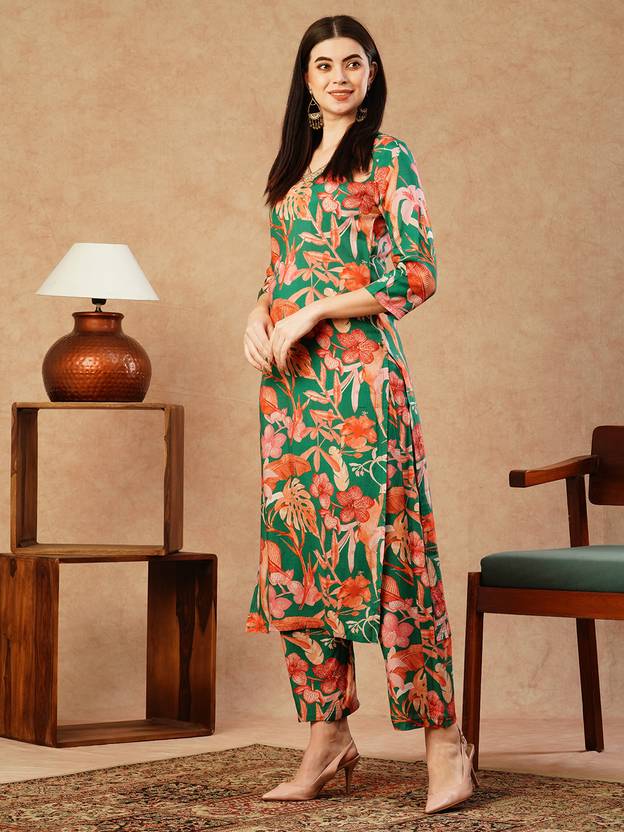 Sufiyana Ámour's Vibrant Green Tropical Floral Print Kurta and Palazzo Pants Set for Women