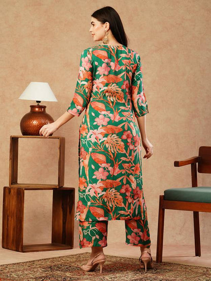 Sufiyana Ámour's Vibrant Green Tropical Floral Print Kurta and Palazzo Pants Set for Women