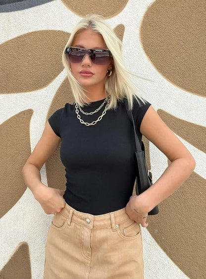 Sufiyana Ámour's Black Polyester Top for Females
