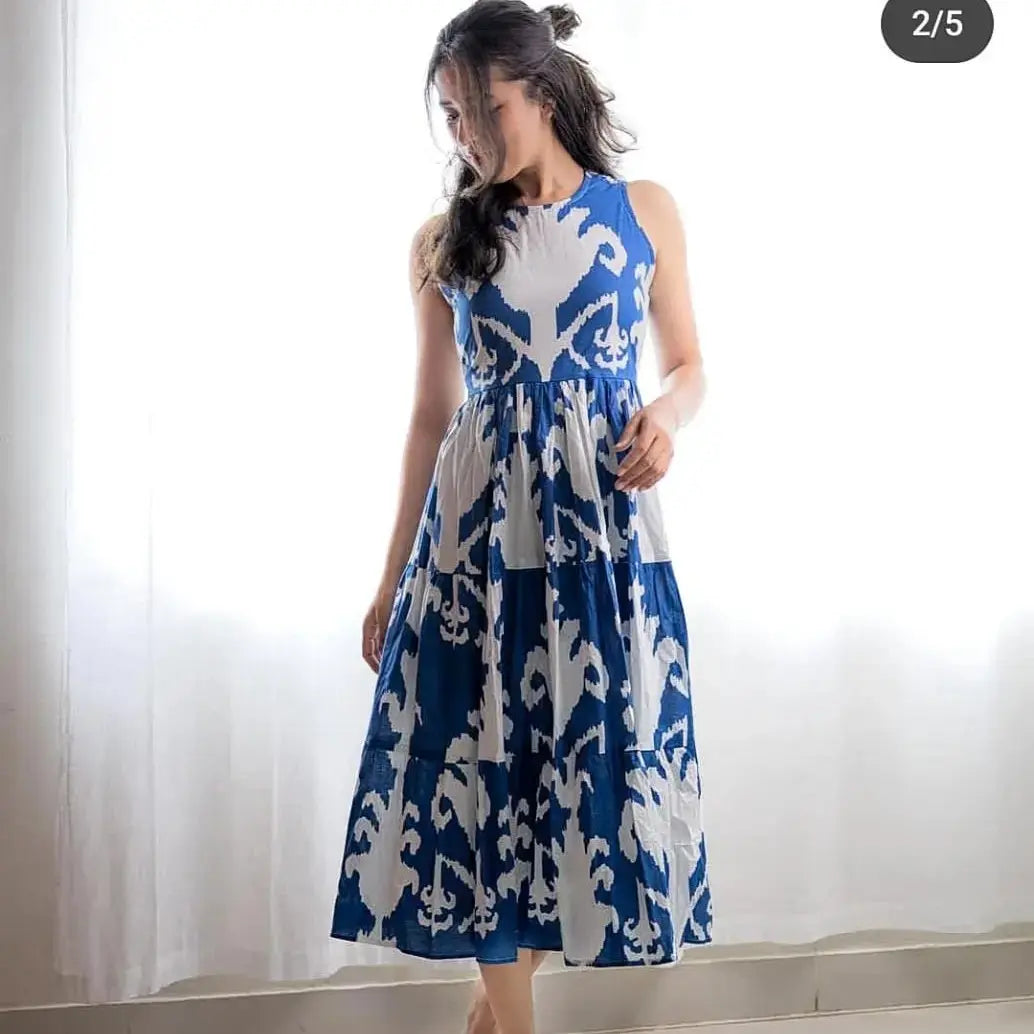 Sufiyana Ámour's Blue and White Cotton Dress for Females