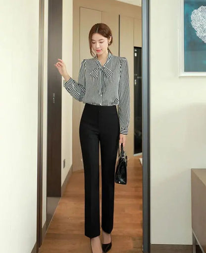 Sufiyana Ámour's Black and White Striped Crepe Top