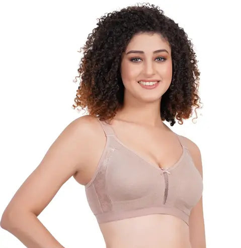 Sufiyana Ámour's Premier Nude Floral Lace Full-Coverage Short Bralette