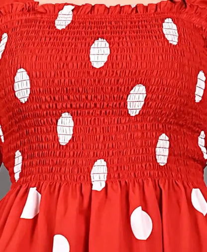 Sufiyana Ámour's Vibrant Red Crepe Gown for Females