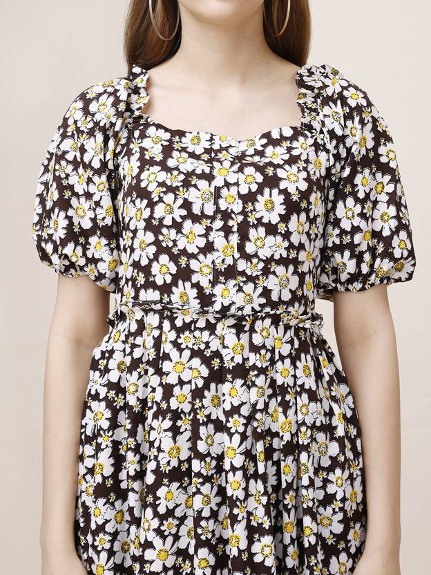 Sufiyana Ámour's Black and White Daisy Print Polyester Midi Dress for Women