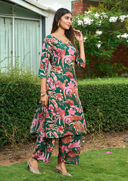 Sufiyana Ámour's Green Cotton Kurta Set for Females