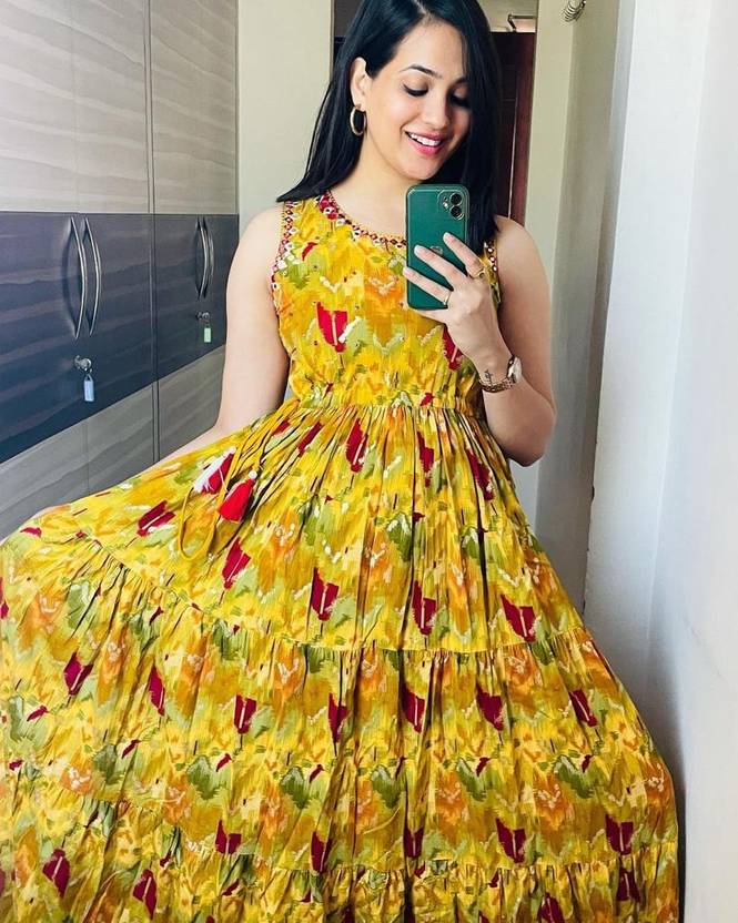 Sufiyana Ámour's Mustard Yellow Floral Print Rayon Gown for Women