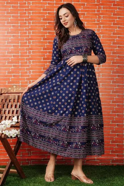 Sufiyana Ámour's Navy Blue Printed Anarkali Kurta for Females