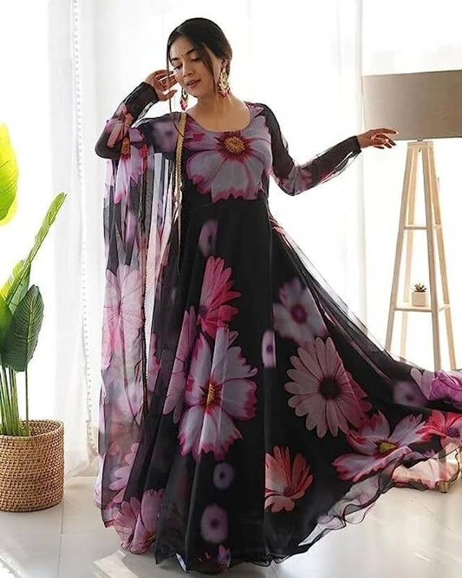 Sufiyana's Amour Black Floral Georgette Gown with Dupatta