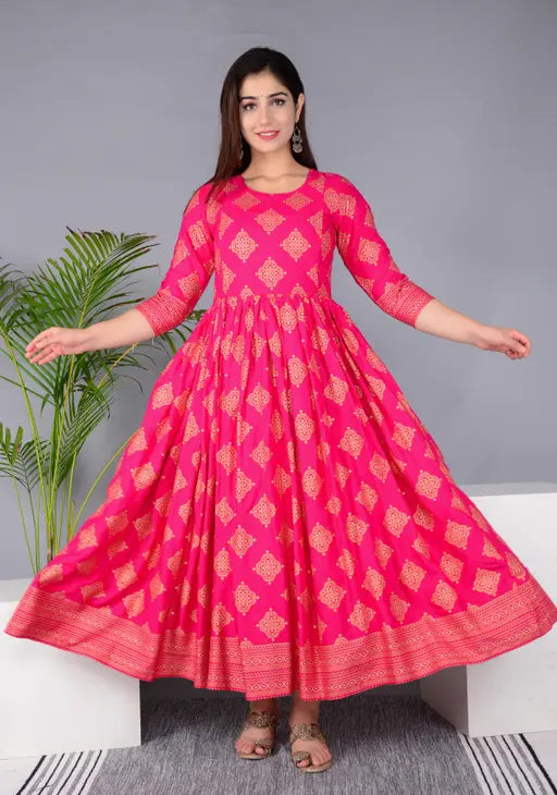 Sufiyana Ámour's Fuchsia Pink Floral Anarkali Kurta for Females