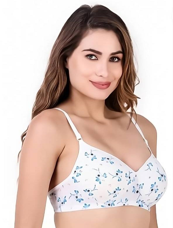 Sufiyana Ámour's Floral Print Set in White and Light Pink