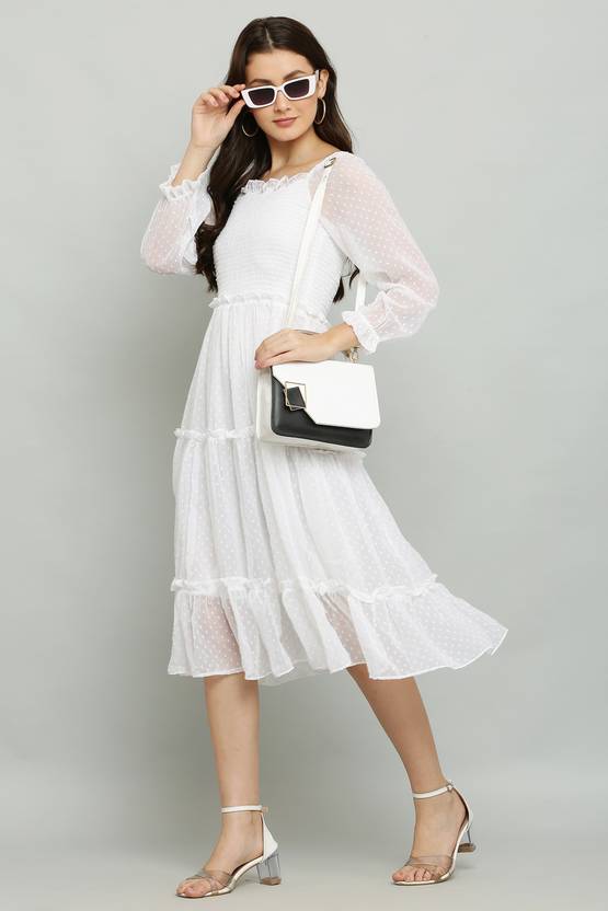 Sufiyana Ámour's White Georgette Dress for Females