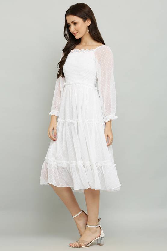 Sufiyana Ámour's White Georgette Dress for Females