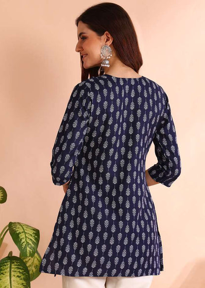 Sufiyana Ámour's Navy Blue Rayon Top for Females