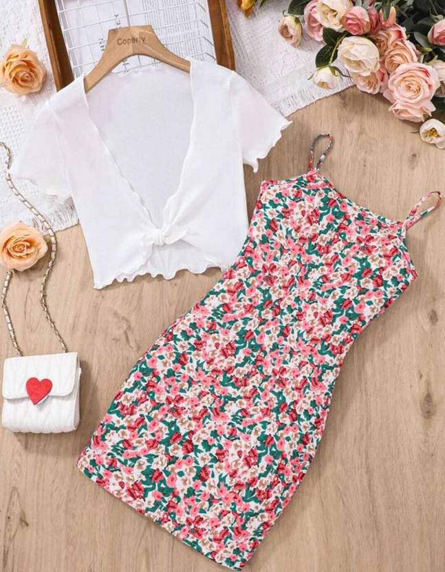 Sufiyana Ámour's Printed Two-Piece Dress Set