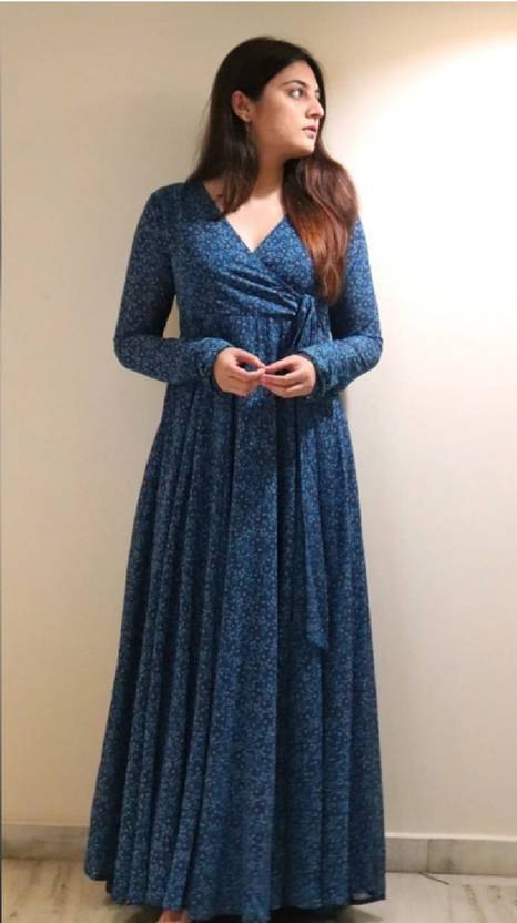 Sufiyana Ámour's Deep Blue Floral Print Georgette Gown for Women