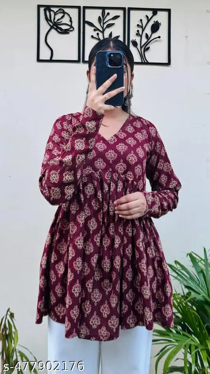 Sufiyana Ámour's Maroon Multi-Flower Gujrati Short Kurti –