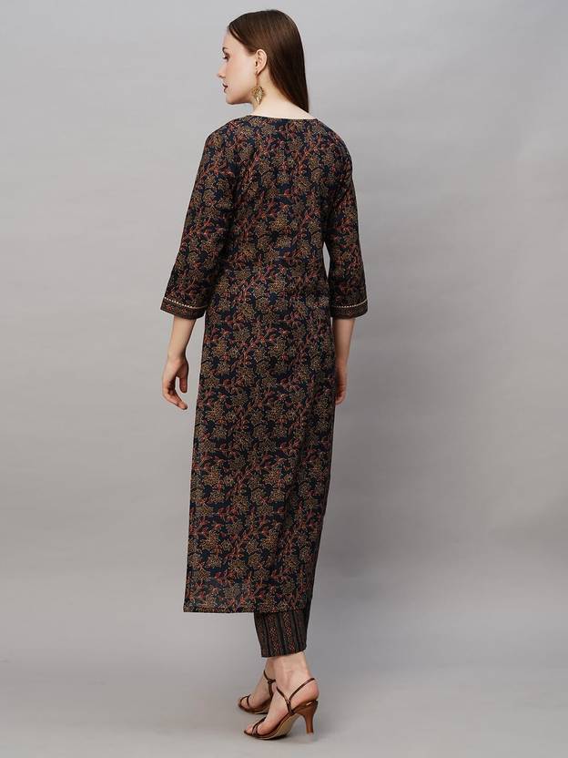 Sufiyana Ámour's Dark Blue Cotton Kurta Set
