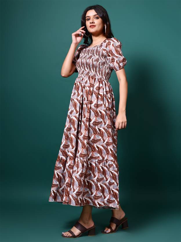 Sufiyana Ámour's White Feather Print Crepe Gown for Women