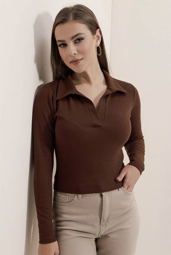 Sufiyana Ámour's Deep Brown Ribbed Collar V-Neck Polyester Top for Women