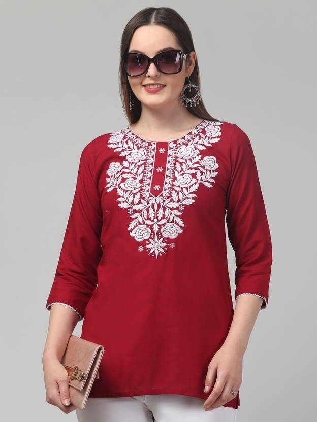 Sufiyana Ámour's Elegant Rayon Embroidered Short Kurti