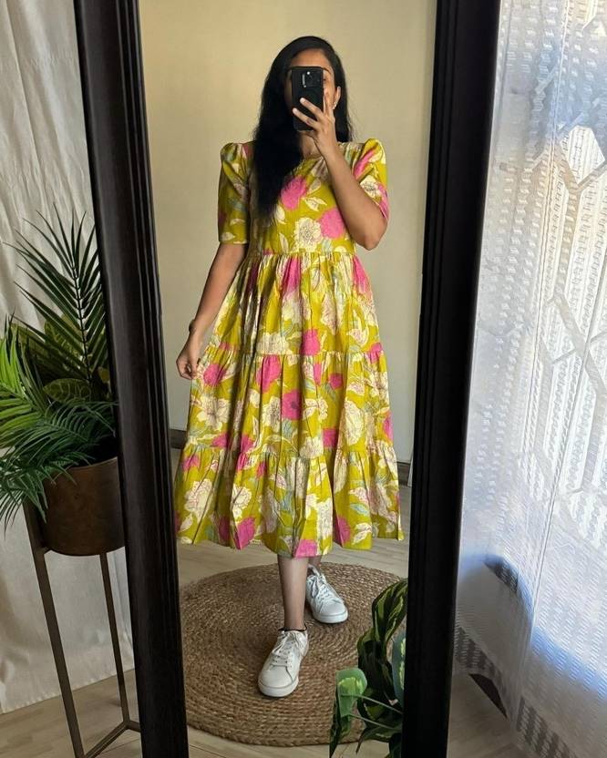 Sufiyana Ámour's Light Yellow-Green Floral Print Cotton Blend Gown Kurti for Women